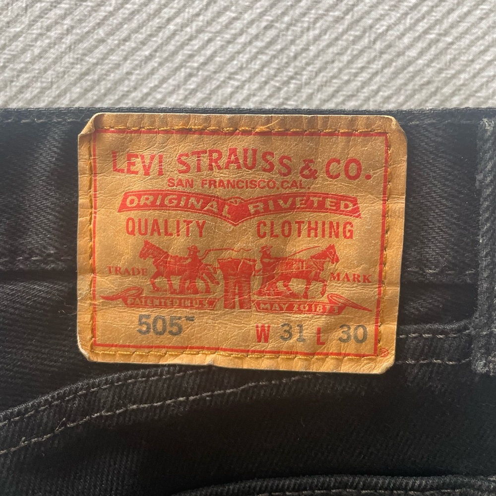 Levi's Classic 505 100% Cotton Straight Leg Black Denim Jeans 31 X 30 EUC